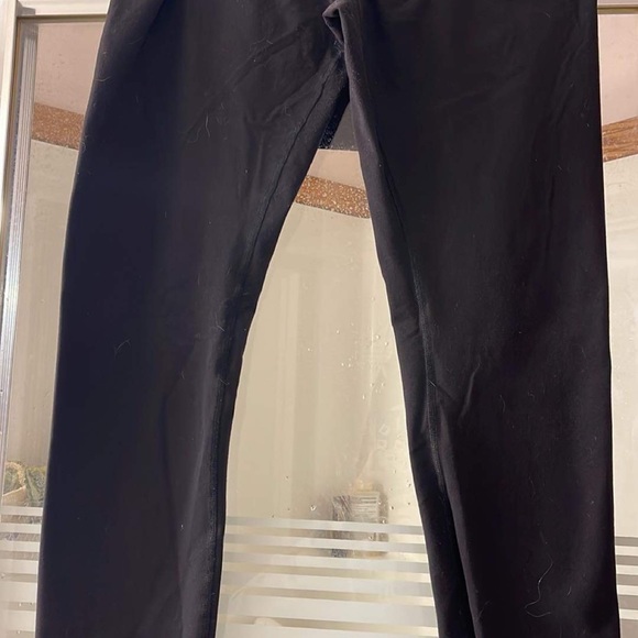 In good condition lululemon leggings - Picture 3 of 6